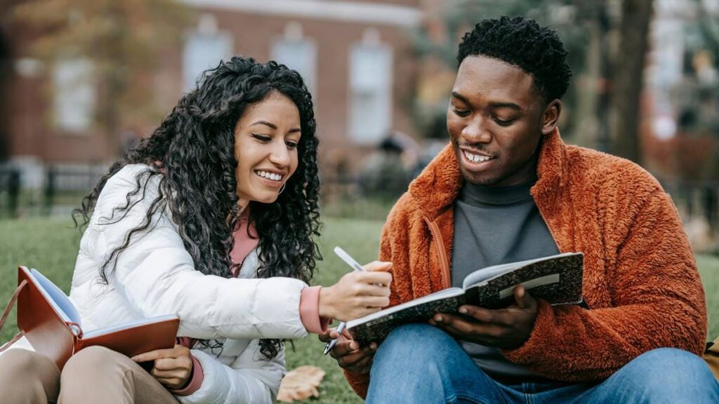 quiero estudiar la universidad pero no tengo dinero